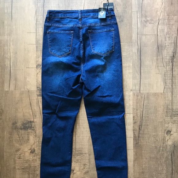 Fashion Nova Say Yes To Distress Jeans - Dark Wash - Picture 6 of 7